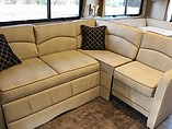 2014 Thor Motor Coach Challenger Photo #72