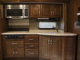 2014 Thor Motor Coach Challenger Photo #77