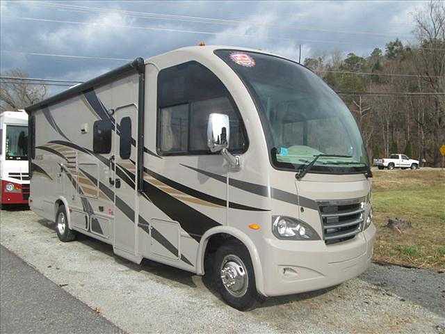 2015 Thor Motor Coach Axis Photo