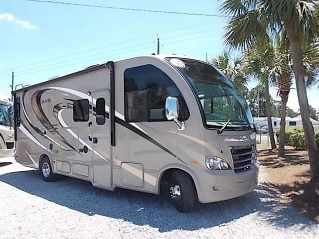 2016 Thor Motor Coach Axis Photo