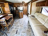 2014 Thor Motor Coach Challenger Photo #4