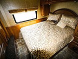 2014 Thor Motor Coach Challenger Photo #13