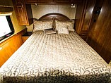 2014 Thor Motor Coach Challenger Photo #14