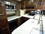 2015 Thor Motor Coach Challenger Photo #7