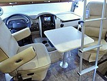 2015 Thor Motor Coach Challenger Photo #14