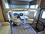 2015 Thor Motor Coach Challenger Photo #15