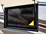 2015 Thor Motor Coach Challenger Photo #17