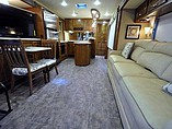 2015 Thor Motor Coach Challenger Photo #5