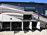 2015 Thor Motor Coach Challenger Photo #15