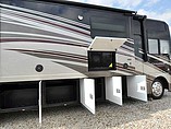 2015 Thor Motor Coach Challenger Photo #4