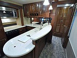 2015 Thor Motor Coach Challenger Photo #8