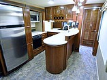 2015 Thor Motor Coach Challenger Photo #6