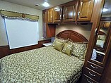 2015 Thor Motor Coach Challenger Photo #10