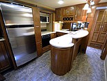 2015 Thor Motor Coach Challenger Photo #7