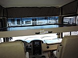 2015 Thor Motor Coach Challenger Photo #19