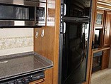 2012 Thor Motor Coach Challenger Photo #14