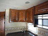 2012 Thor Motor Coach Challenger Photo #17