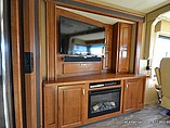2015 Thor Motor Coach Challenger Photo #5