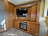 2015 Thor Motor Coach Challenger Photo #6