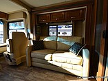 2015 Thor Motor Coach Challenger Photo #7