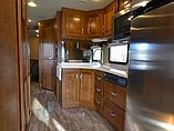 2015 Thor Motor Coach Challenger Photo #12