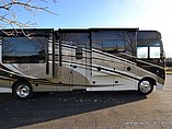 2015 Thor Motor Coach Challenger Photo #17
