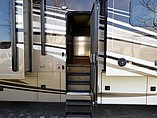 2015 Thor Motor Coach Challenger Photo #19