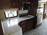 2015 Thor Motor Coach Challenger Photo #9