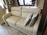 2015 Thor Motor Coach Challenger Photo #17