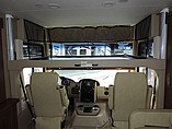 2015 Thor Motor Coach Challenger Photo #20