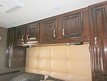2016 Thor Motor Coach Challenger Photo #12