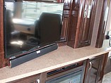 2016 Thor Motor Coach Challenger Photo #15