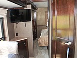 2016 Thor Motor Coach Challenger Photo #26