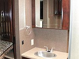 2016 Thor Motor Coach Challenger Photo #28
