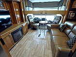 2016 Thor Motor Coach Challenger Photo #2