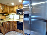 2016 Thor Motor Coach Challenger Photo #8