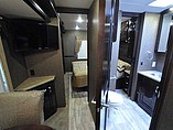 2016 Thor Motor Coach Challenger Photo #8