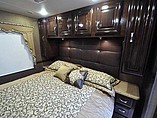 2016 Thor Motor Coach Challenger Photo #12
