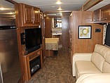 2015 Thor Motor Coach Challenger Photo #4