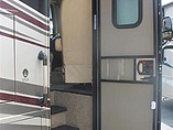 2015 Thor Motor Coach Challenger Photo #11