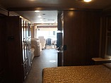2015 Thor Motor Coach Challenger Photo #21