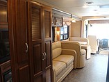 2015 Thor Motor Coach Challenger Photo #23