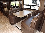 2016 Thor Motor Coach Challenger Photo #5