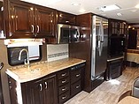 2016 Thor Motor Coach Challenger Photo #6