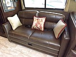 2016 Thor Motor Coach Challenger Photo #8