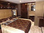 2016 Thor Motor Coach Challenger Photo #13