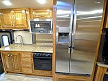2016 Thor Motor Coach Challenger Photo #5