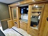2016 Thor Motor Coach Challenger Photo #10