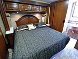 2015 Thor Motor Coach Challenger Photo #16