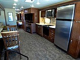 2015 Thor Motor Coach Challenger Photo #4